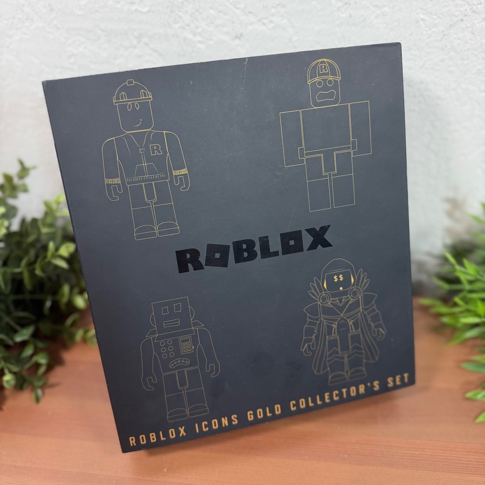 Roblox Icons Gold Collector's Set 4 Figures Accessories Toy
